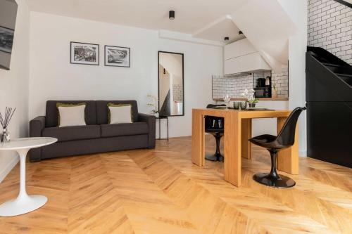 Zdjęcie z galerii obiektu Maisonnette in the heart of Paris 4P1BR - Nation w Paryżu