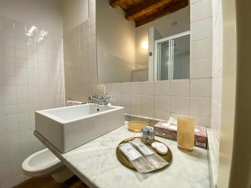 [Milano-Darsena] Navigli- c'era una volta una casa
