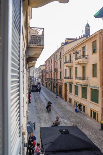 [Milano-Darsena] Navigli- c'era una volta una casa