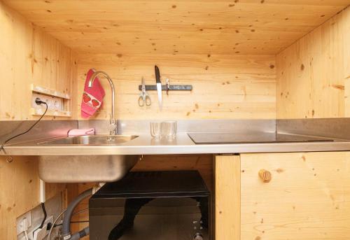 Kuchyňa alebo kuchynka v ubytovaní Apartamento Tr Auriga en el Barri Vell Girona