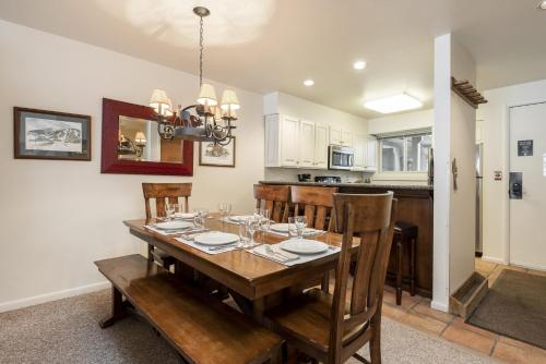 Η κουζίνα ή μικρή κουζίνα στο SNOW FLOWER 145 condo