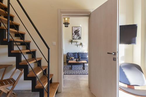 Flamingo View Suites & Villasにあるテレビまたはエンターテインメントセンター