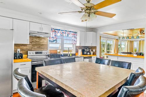 34 Champlain Unit 1 and Penthouse – Photos 4