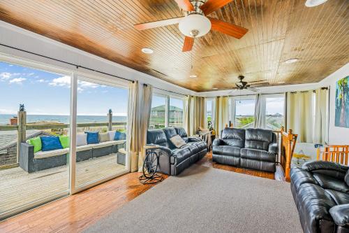 34 Champlain Unit 1 and Penthouse – Photos 3