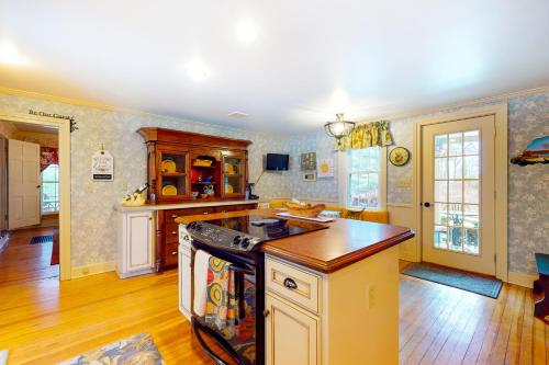 Keuka Lake House & Studio – Photos 3