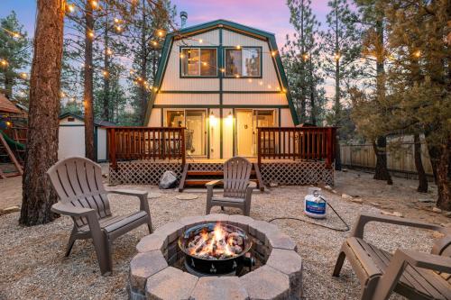 Big Bear Den – Photos 2