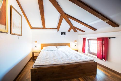 Voodi või voodid majutusasutuse Seaside holiday house Kraj, Opatija - 20496 toas