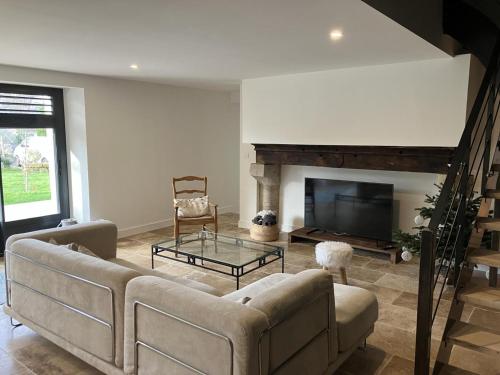 Zdjęcie z galerii obiektu Belle maison en pierre avec jardin clos, 3 chambres, près de Périgueux, idéale pour famille - FR-1-616-277 w mieście Boulazac
