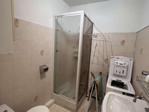 Kúpeľňa v ubytovaní Studio Confort, Petit Prix, Proche Plage - 2 Pers, Parking Privé, Valras-Plage - FR-1-701-13