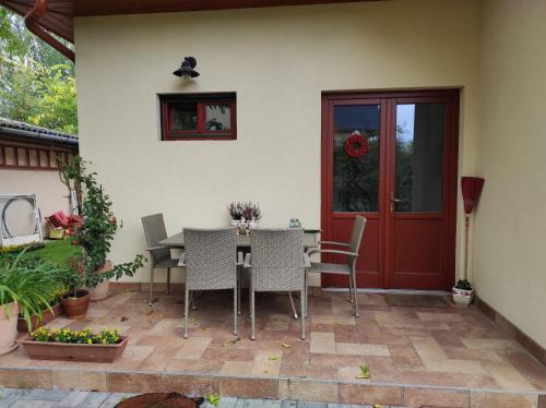 Patio alebo iná vonkajšia časť ubytovania Eleonóra Villa