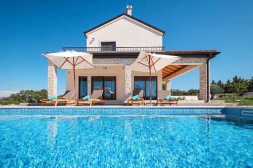 Beautiful Villa Velebita