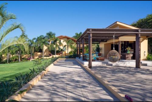 Southern Cross Estate