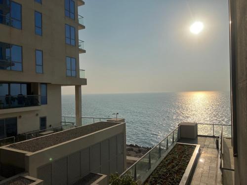 Gorgeous 1 bedroom Sea View Apartment