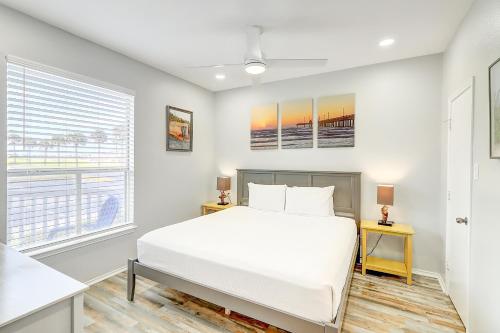 Giường trong phòng chung tại Beach Club 173 & 174