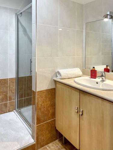 Ένα μπάνιο στο ROOFTOP - COSY FLAT Centre Senlis