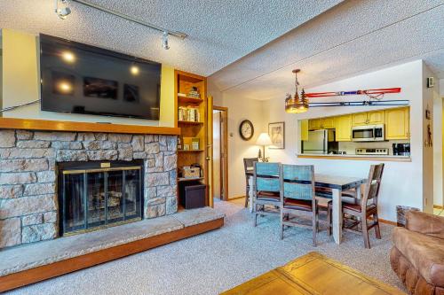 Village Square Suite – Photos 5