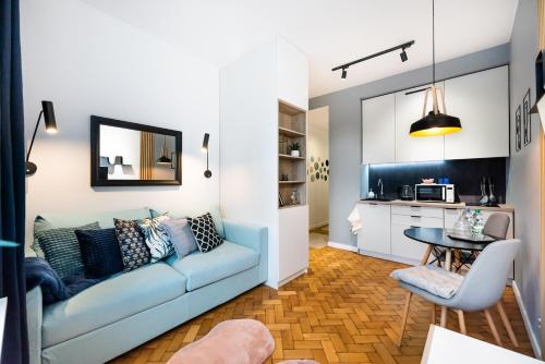 Żelazna Blue Corner Studio by BookingHost