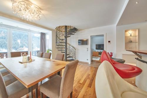 Marys Holiday Penthouse