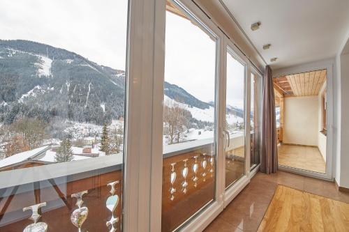 Marys Holiday Penthouse