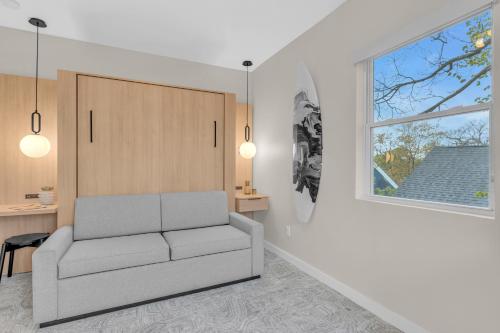 The St Laurent Guest Roomsにあるシーティングエリア
