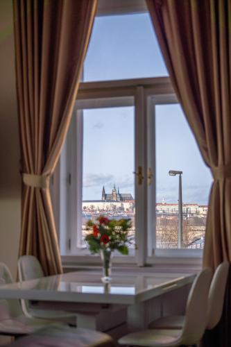 EXCLUSIVE APARTMENT WITH A VIEW OF PRAGUE CASTLE AND VLTAVA RIVER