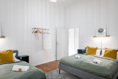 Sonnig & Helle Wohnung Alexanderplatz in 15min zu erreichen, Herthastraße sehr schön und groß für Gruppen geeignet photo 16