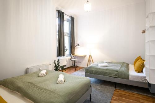 Sonnig & Helle Wohnung Alexanderplatz in 15min zu erreichen, Herthastraße sehr schön und groß für Gruppen geeignet photo 17