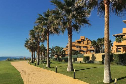 Fotografie z fotogalerie ubytování sea view 3 bedroom with pool v destinaci Estepona