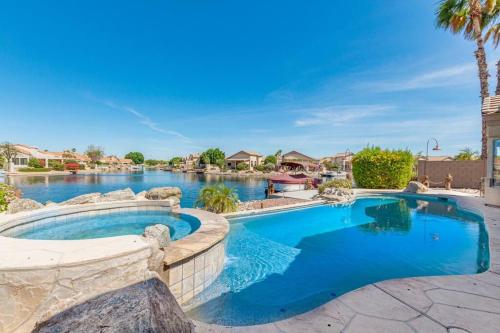Gorgeous Lake Front Peoria Home