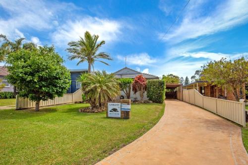Jardín al aire libre en Sunbaker Pet Friendly Awards Finalist 4 Mins Walk to Culburra Beach