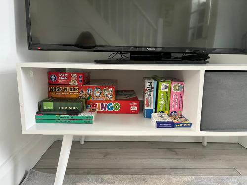 TV/Unterhaltungsangebot in der Unterkunft Stay-K-Belfast Cosy Entire House 10 mins from City Centre