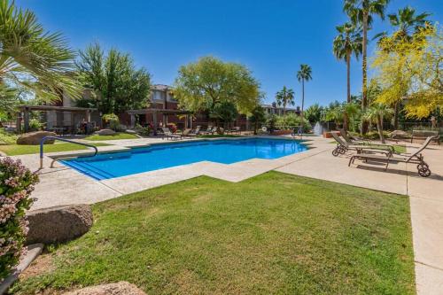2 Bedroom 2 Bath Phoenix Condo – Photos 2