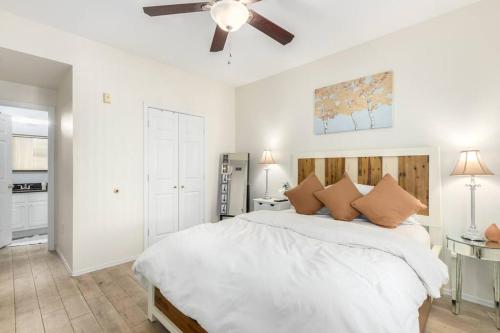 2 Bedroom 2 Bath Phoenix Condo – Photos 3