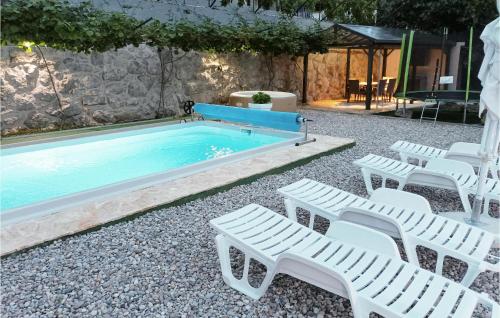 Stunning Home In Zagvozd With Sauna, 3 Bedrooms And Heated Swimming Pool