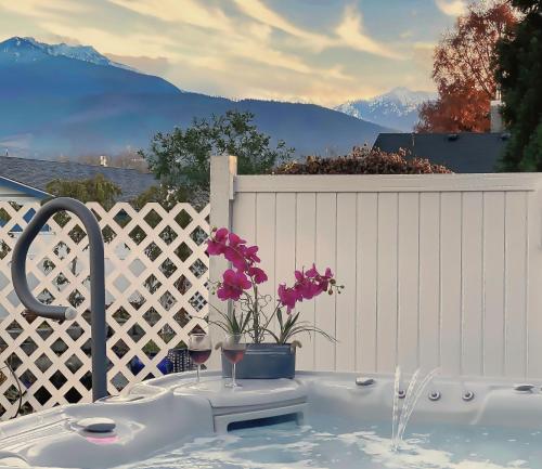 Φωτογραφία από το άλμπουμ του The Victorian Spa Retreat σε Port Angeles