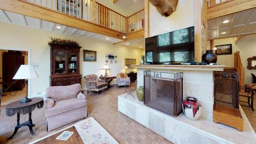Double Dog Inn - Full Property – Photos 2