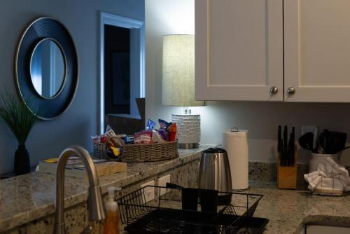 Lovely 4BR King Beds Steps To Beach And Pier H photo 17