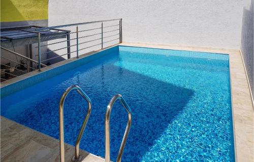 4 Bedroom Lovely Home In Bribir