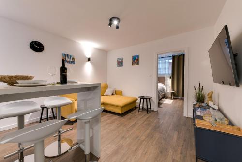MINMAR Apartments