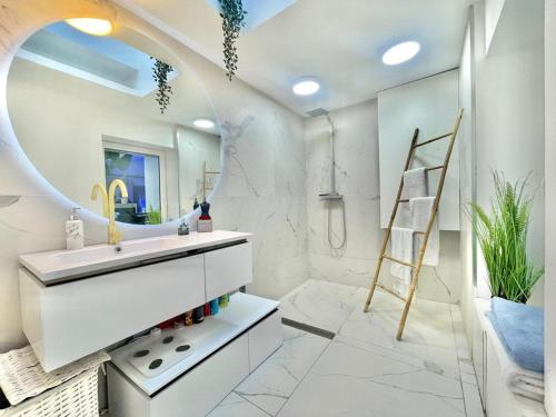 Zdjęcie z galerii obiektu Villa Lio contemporaine w mieście Mons-en-Baroeul