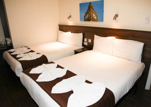 Lova arba lovos apgyvendinimo įstaigoje Ascot Hyde Park Hotel