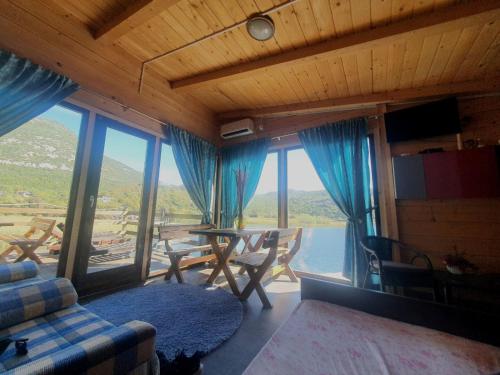 Apartmani Karuč – Photos 3