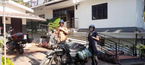 Clientes alojados en Le Farmhouse Munnar