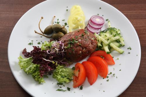 Comida en o cerca de este hotel