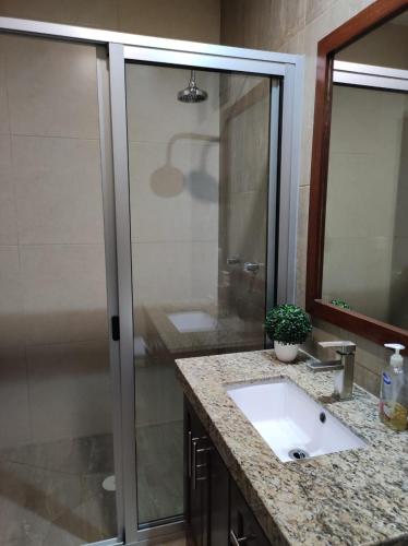 A bathroom at JM apartamentos
