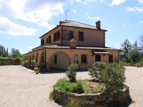 Warm and charming appartment in a typically Tuscan mansion