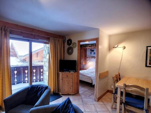 3 Pièces aux Menuires - 2 Chambres, 6 Pers, Parking, Pied des Pistes