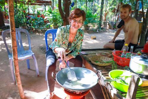 Гости Khmer Village Homestay