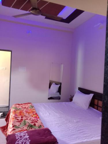 Gallery image of Aradhya Prime Home Stay in Garudeshwar