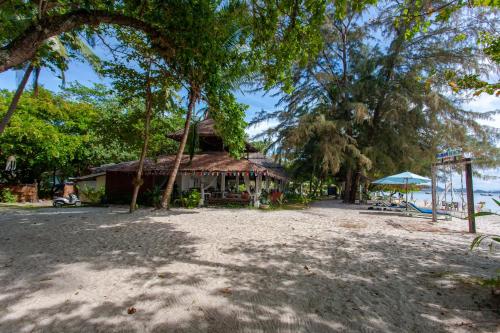 Природа в окрестностях отеля